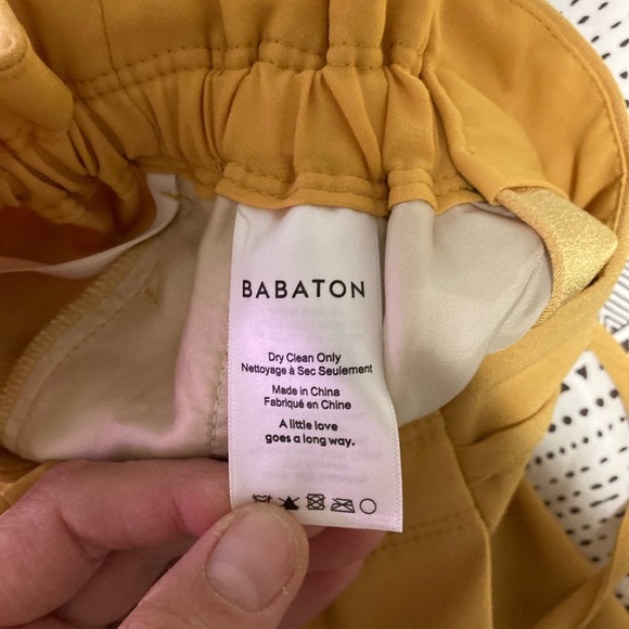 Aritzia Babaton shorts - Picture 4 of 4